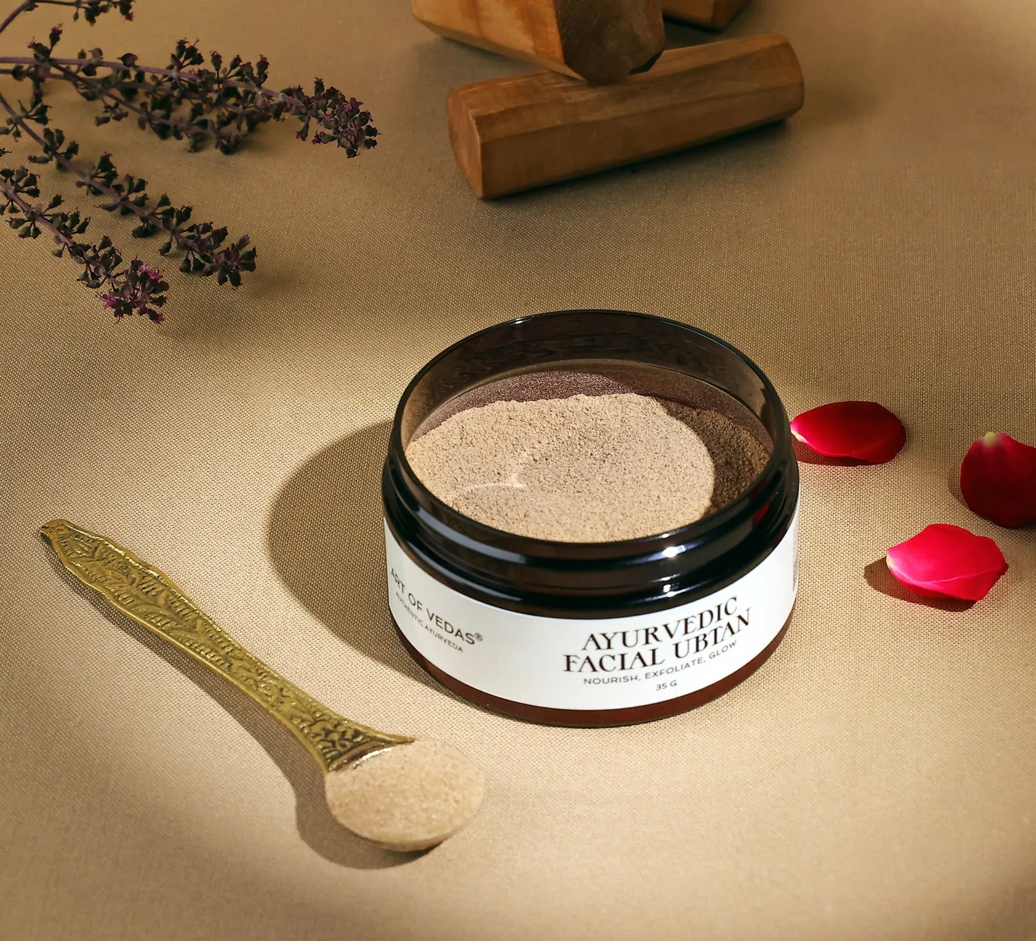 Art of Vedas Ubtan Facial Ayurvédico 35g, exfoliante facial natural de hierbas para iluminar y aportar luminosidad